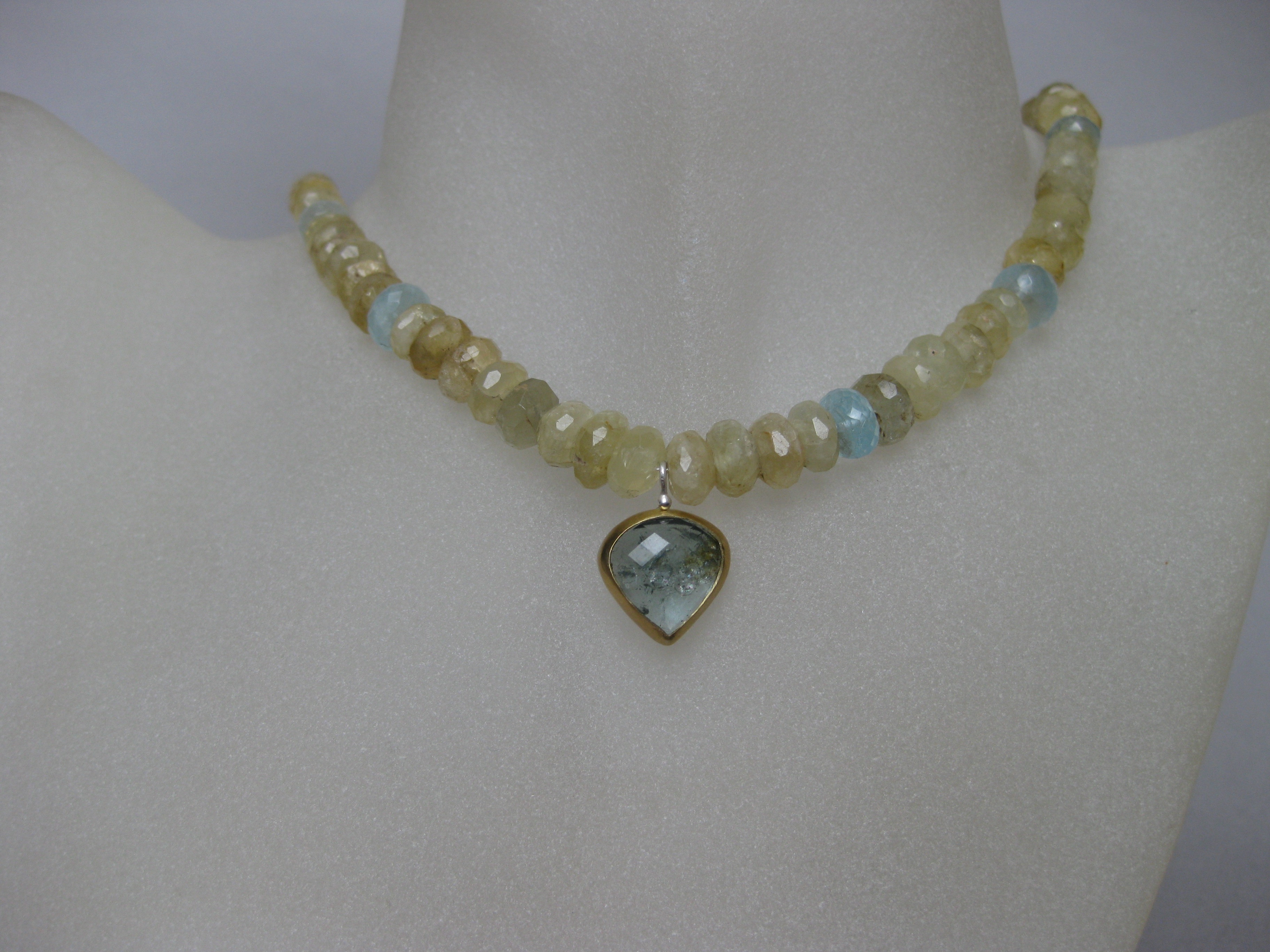 Facelete Heliodor (Yellow Beryl) Strand Choker with Rose Cut Pear Moss Aquamarine